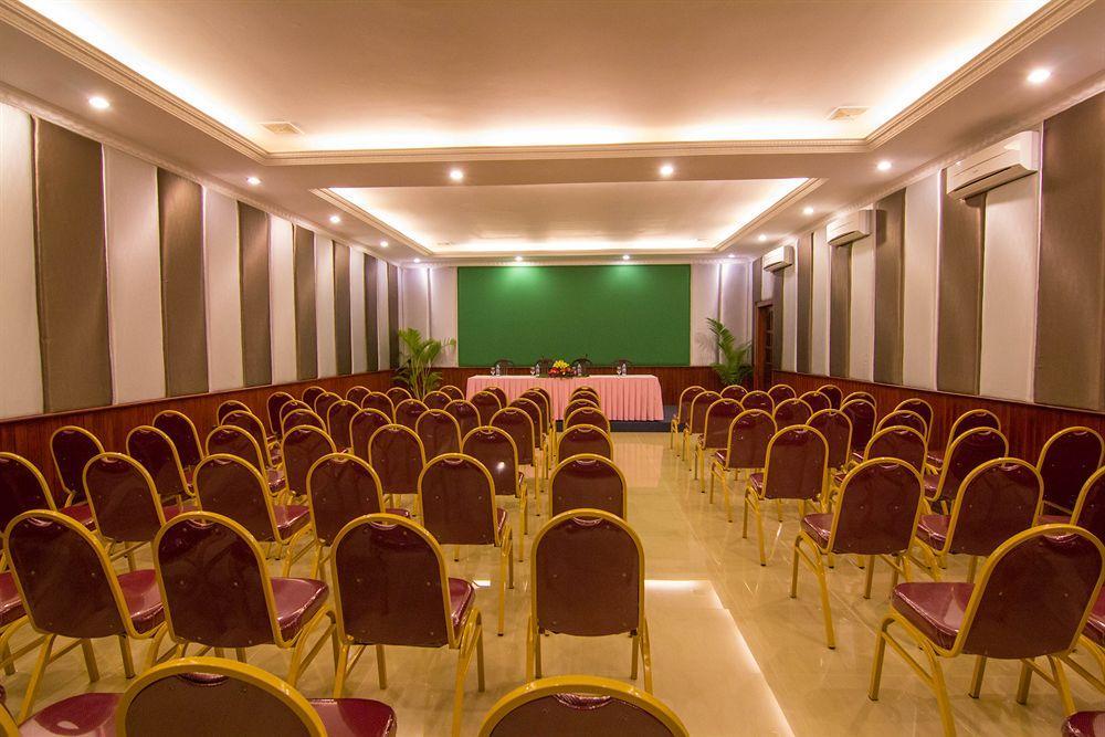 Golden Sea Hotel Sihanoukville Bagian luar foto