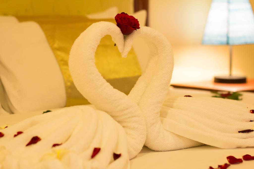 Golden Sea Hotel Sihanoukville Bagian luar foto