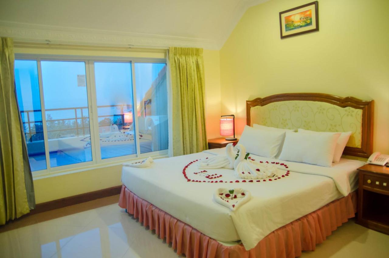 Golden Sea Hotel Sihanoukville Bagian luar foto